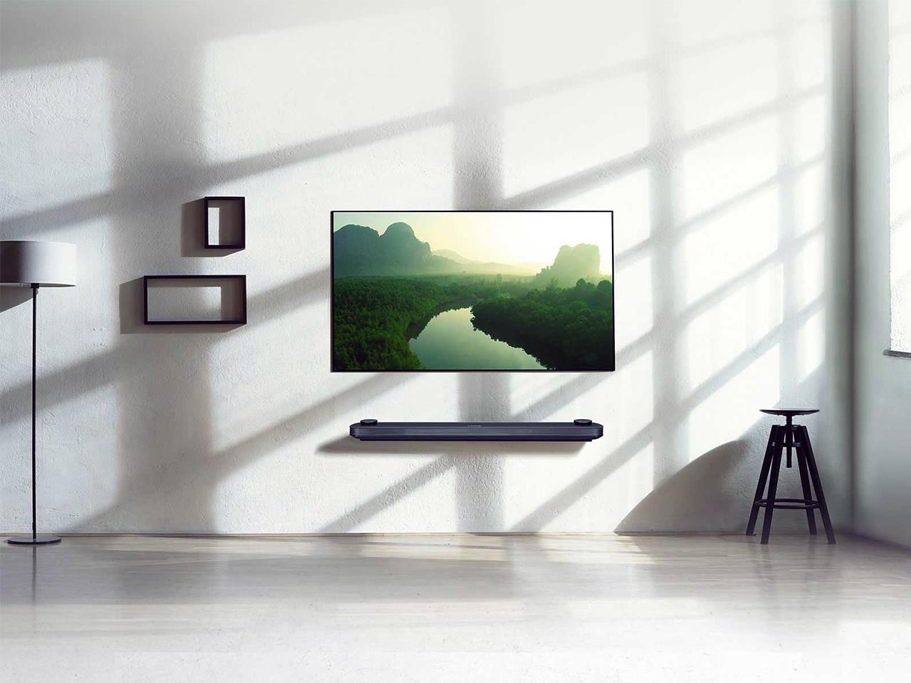 красивый интерьер с телевизором LG 