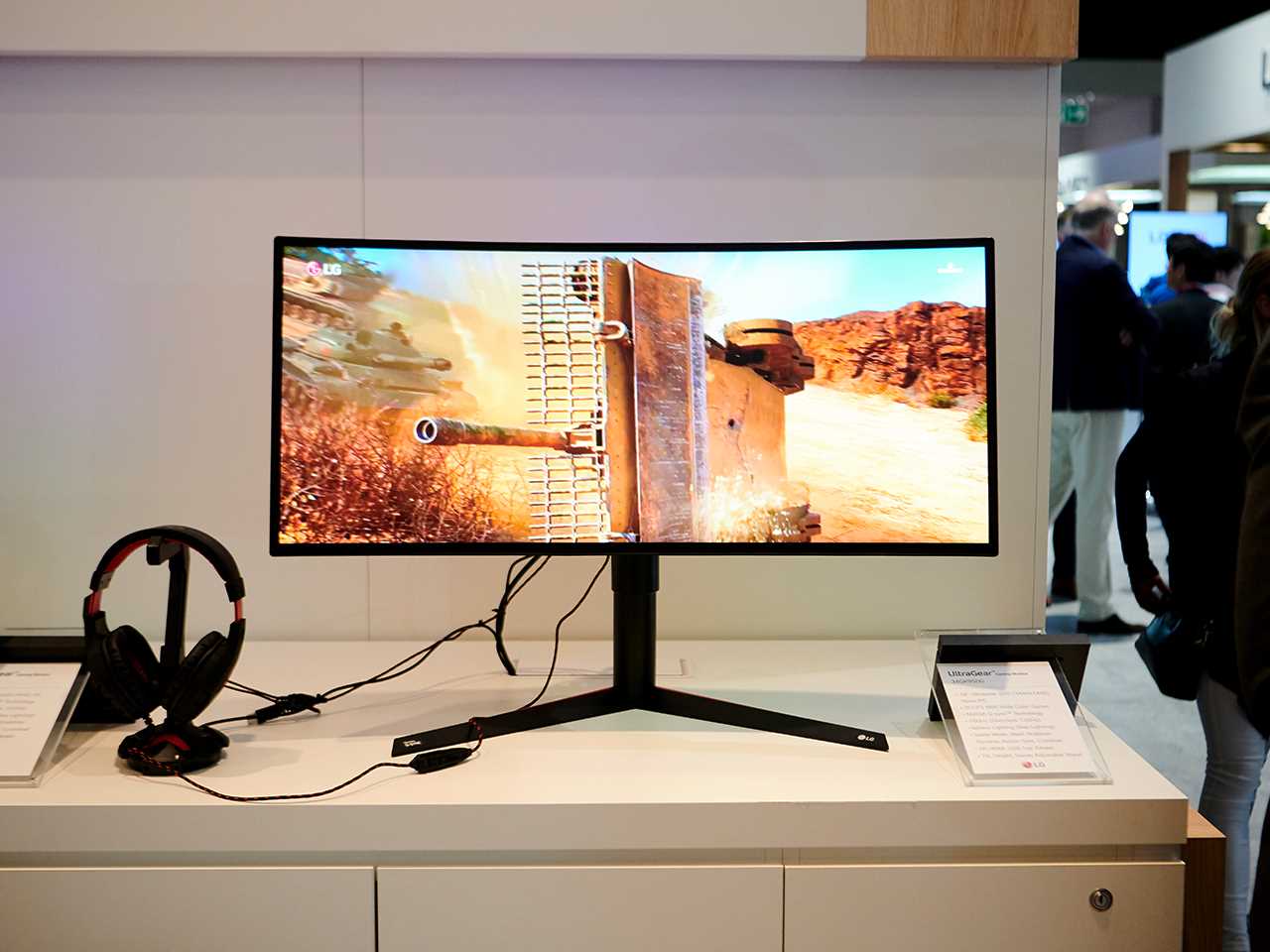 IFA 2018: игровой монитор LG 34GK950G 34" UltraWide Curved Gaming на выставке LG