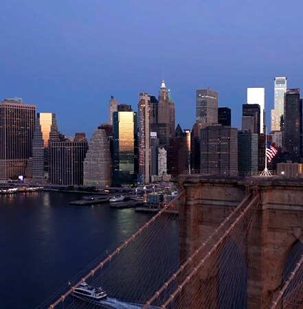 Изображение с панорамным видом Нью-Йорка.