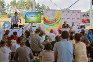 LG Electronics представила молодым специалистам смены “Молодежь в ЖКХ” Форума “Селигер-2012” передовые энергосберегающие технологии