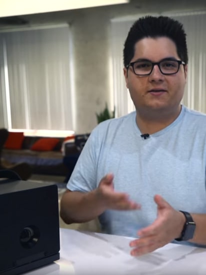 LG CineBeam Обзор от - Techno Buffalo 