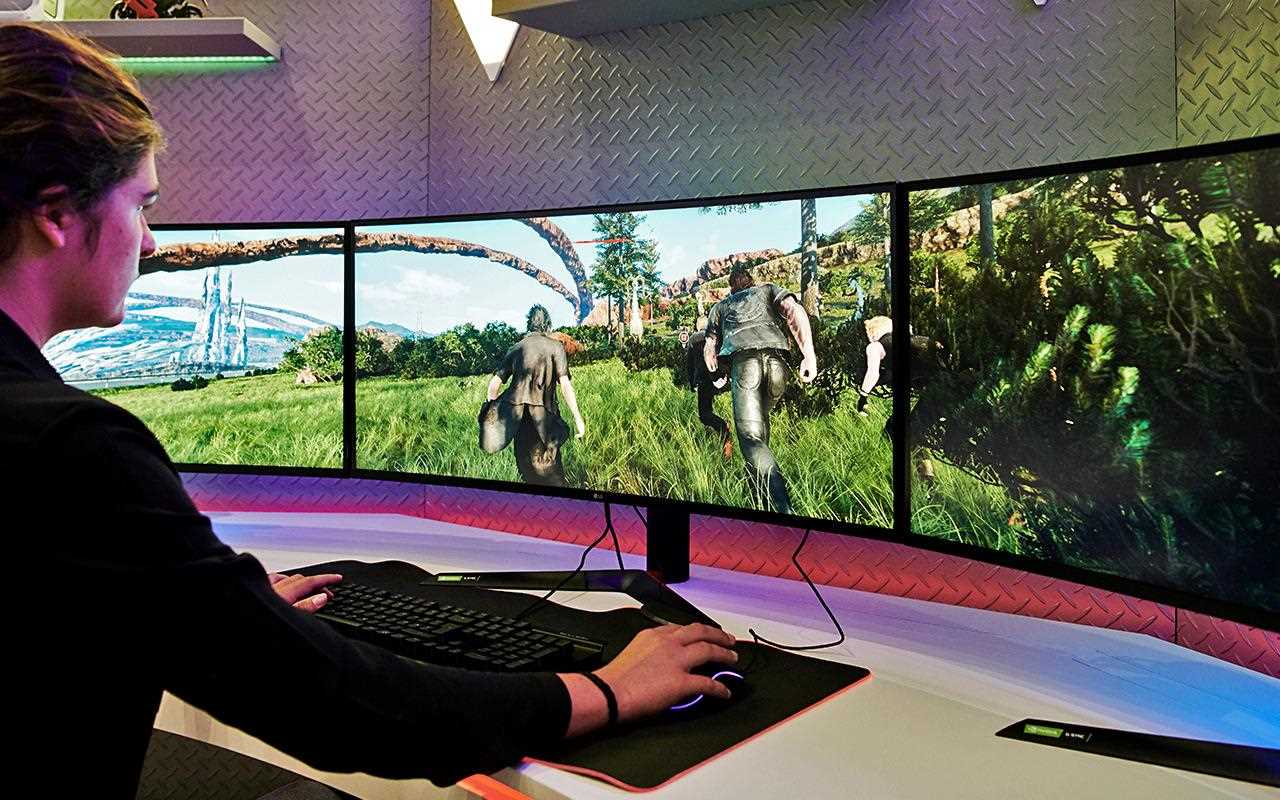 LG created the most epic gaming setup at IFA 2019, with virtually borderless monitors and lighting effects | More at LG MAGAZINE