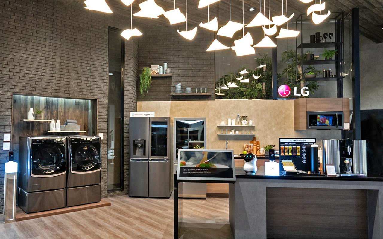 LG visade upp sina smarta hushållsfunktioner i en särskild ThinQ-zon på CES 2019 | Läs mer i LG MAGAZINE