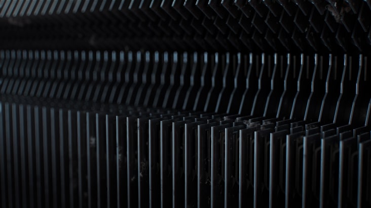 Klimatizácia LG s funkciou Čistenie zmrazením zmrazuje, rozpúšťa a suší a zbavuje špiny a mikróby pre dôkladné čistenie.