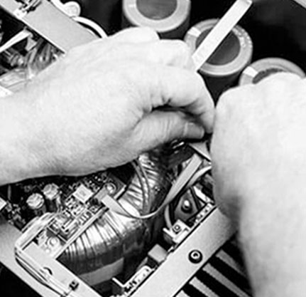 D04-03-T_AV-TONEFree-FN6-05-MERIDIAN-History-02-02-tablet