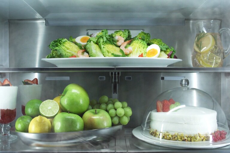 Vzduch vo vnútri sa udržiava čerstvý pomocou uhlíkového filtračného systému.