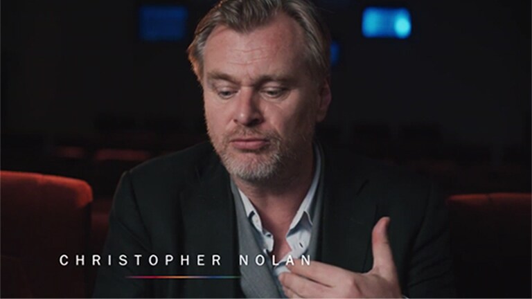 Christopher Nolan počas rozhovoru v divadle