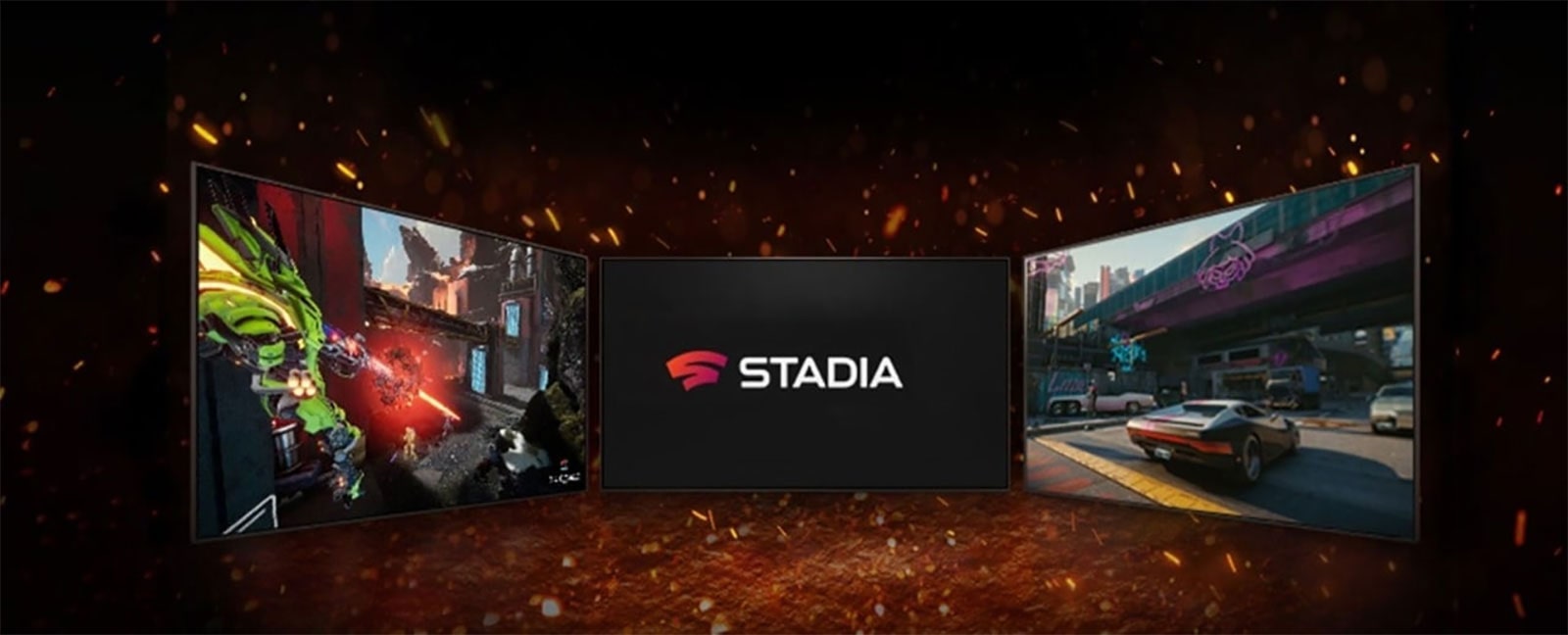 Na obrázku sú tri televízory. Na obrazovke uprostred sú diagonálne umiestnené dve logá – logo aplikácie NVIDIA GeFORCE NOW a logo služby STADIA. Na televízore vľavo je zobrazená hra Splitgate a na televízore vpravo hra Cyberpunk 2077.  