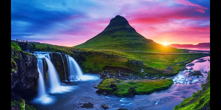 Galéria so 6 obrázkami teplovzdušných balónov na oblohe. Vyberú sa dva obrázky. Potom sa zobrazí galéria so 6 obrázkami ľudí, ktorí vyfukujú bubliny. Vyberú sa ďalšie 2 obrázky. Zobrazí sa čierna obrazovka s ružovou a fialovou ikonou načítavania. Objaví sa mystická krajina a zľava doprava sa postupne objavujú vylepšenia.