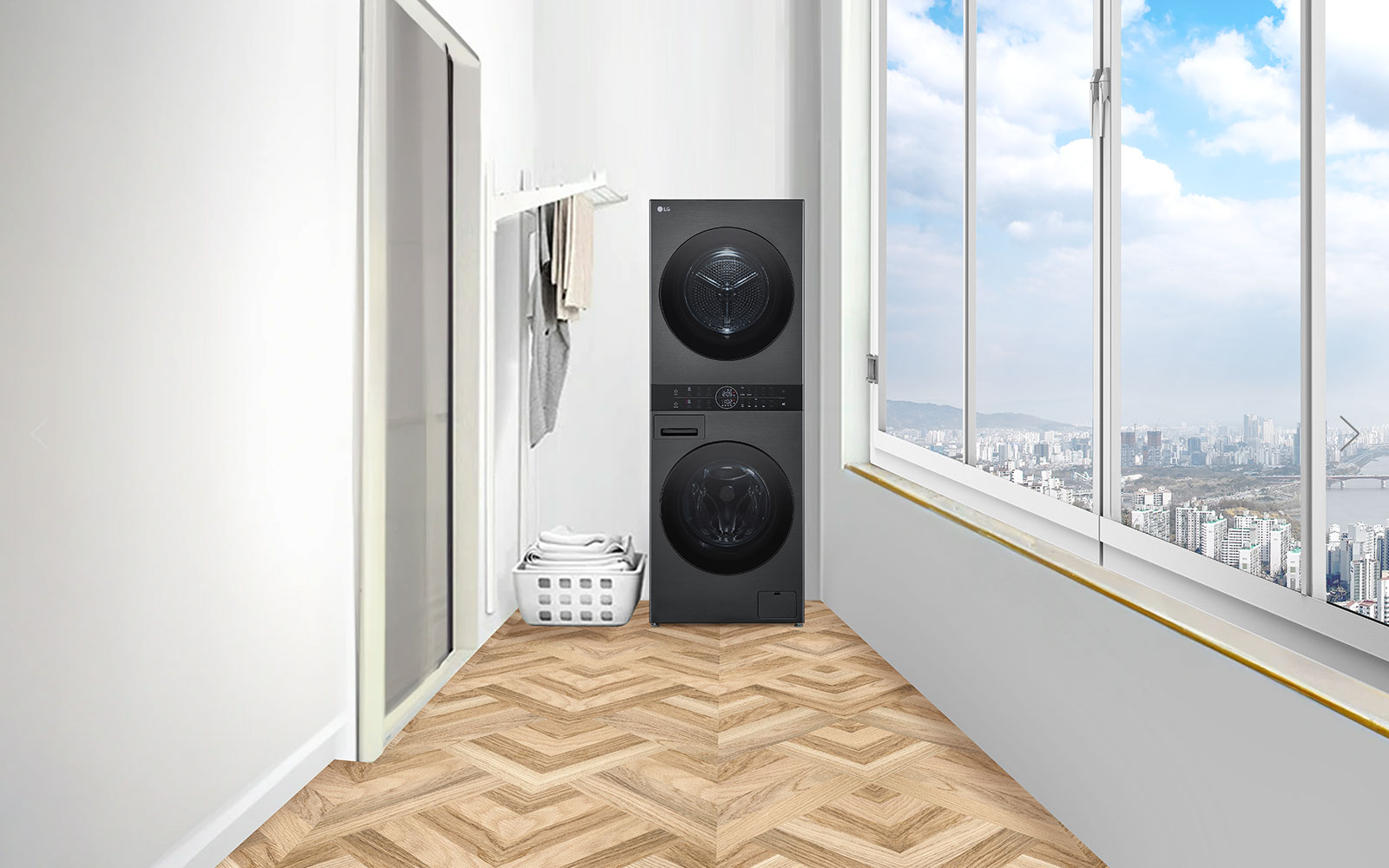 Model Washtower je umiestnený na balkóne v odtieňoch bielej.