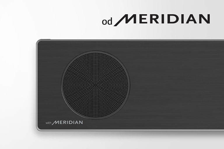 Detailný pohľad na ľavú stranu LG Sound Baru s logom Meridian v ľavom dolnom rohu. Nad produktom je zobrazené väčšie logo Meridian.