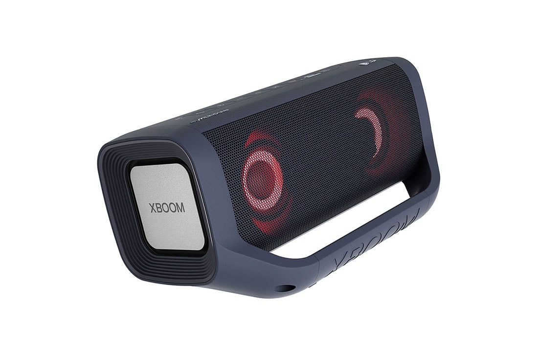 LG PN5 Audio systém, Pohľad zľava z uhla 30 stupňov na LG XBOOM Go s červeným osvetlením., PN5, thumbnail 6