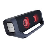 LG PN7 Audio systém, Pohľad zľava z uhla 30 stupňov na LG XBOOM Go s červeným osvetlením., PN7, thumbnail 6