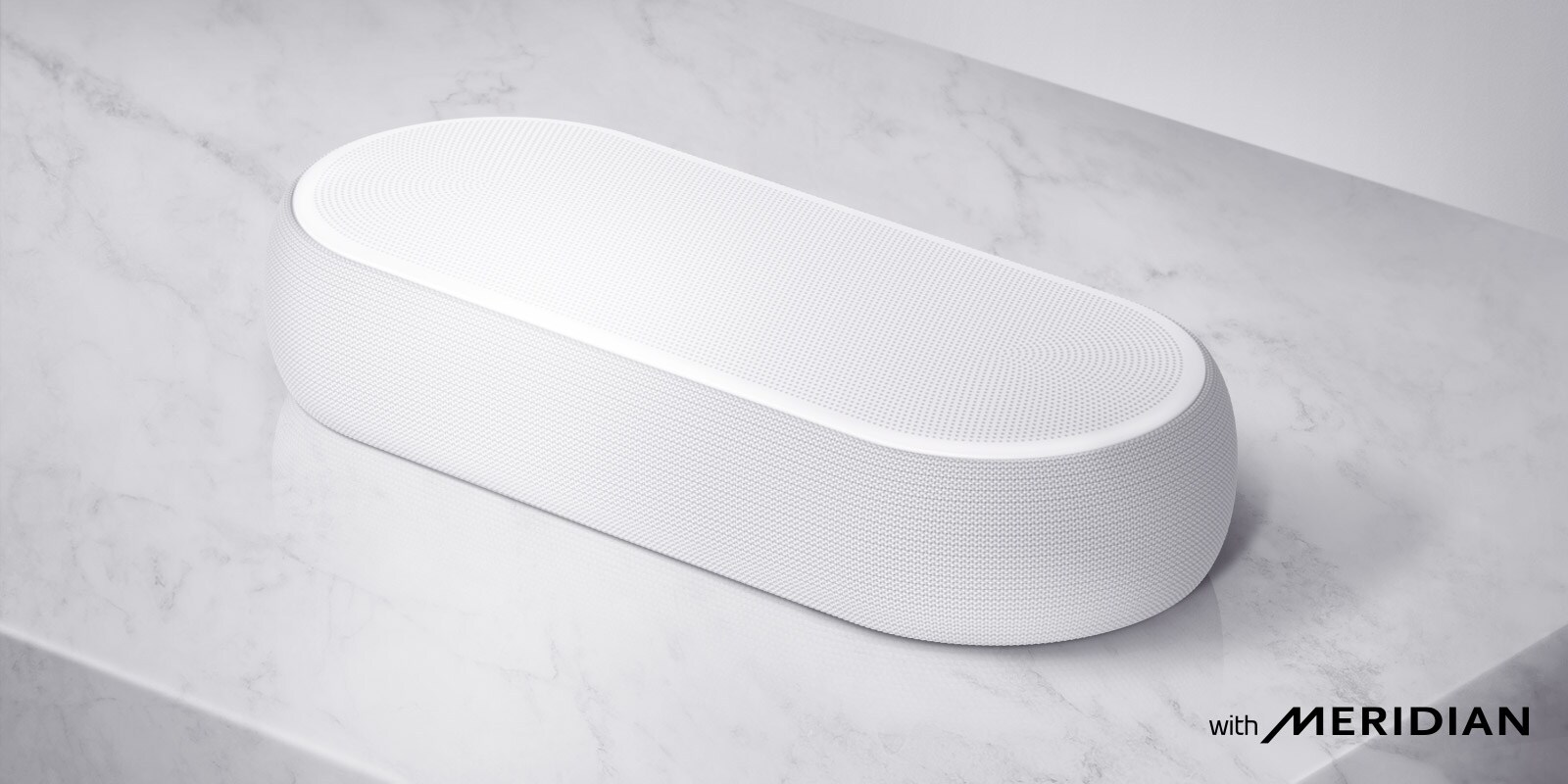 Detailný pohľad na pravú stranu Sound Baru LG s logom LG v pravom dolnom rohu produktu.