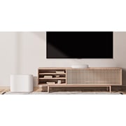 LG Soundbar QP5W, Televízor, Sound Bar a subwoofer umiestnené v obyčajnej obývačke, QP5W, thumbnail 3