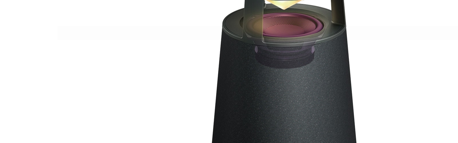 Obrázok zobrazujúci basový reproduktor zo sklenených vlákien v strede reproduktora XBOOM 360.