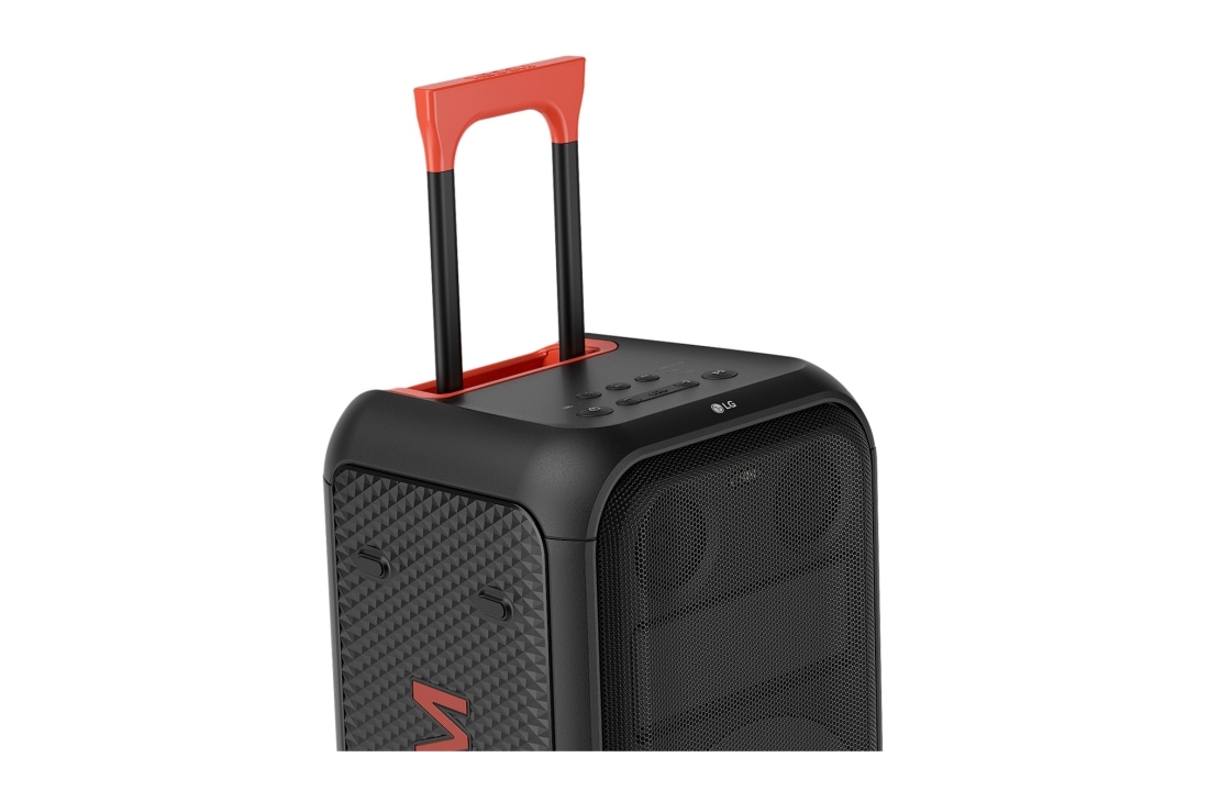 LG XBOOM XL7S, Detailný pohľad pod 45-stupňovým uhlom. Teleskopická rukoväť je vytiahnutá. , XL7S, thumbnail 11