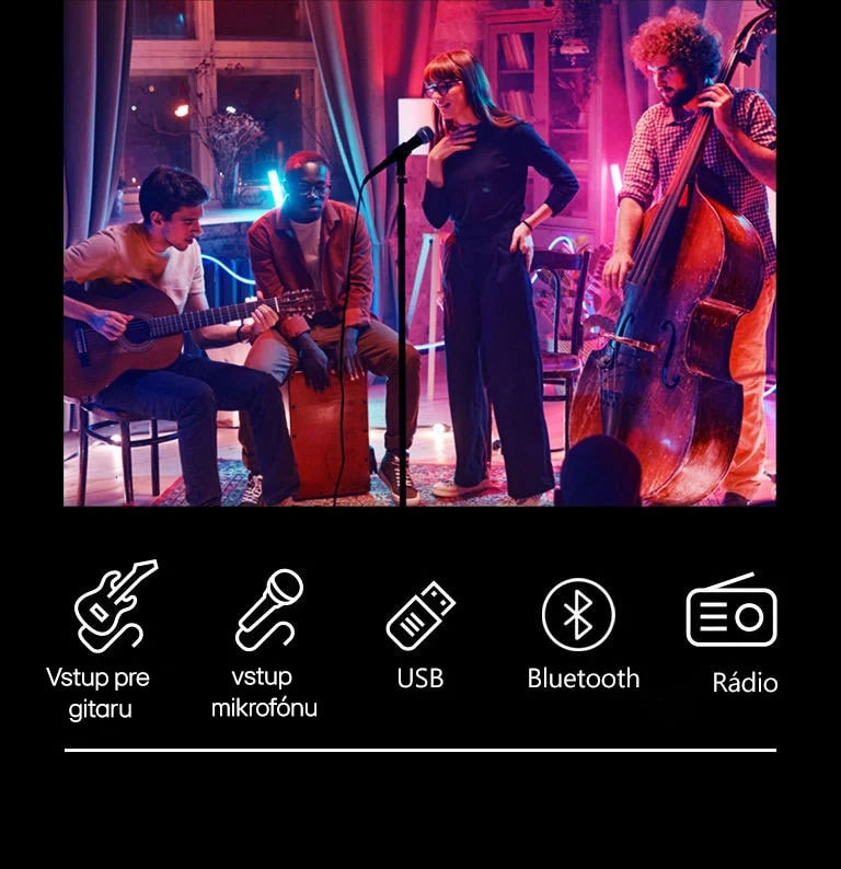 'Scéna z koncertu. Pod obrázkom sú zobrazené ikony vstupu pre gitaru, USB, Bluetooth a rádia.
