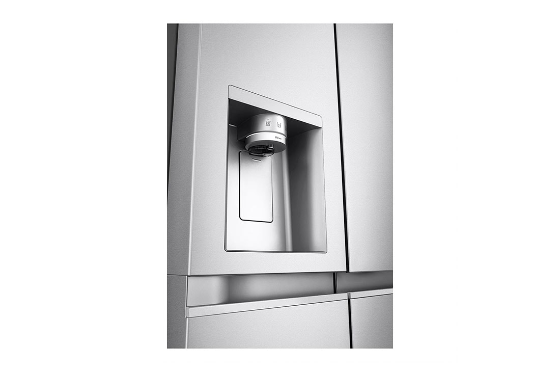 LG Americká chladnička LG | C | 628 l | DoorCooling+™ | UVnano™, Water dispenser view, GSLE91MBAC, thumbnail 10