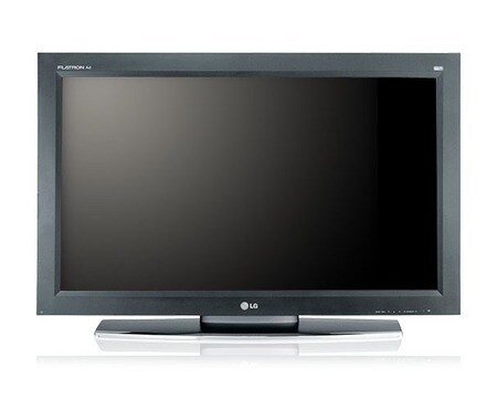 LG 32” LG Prezentačný LCD Monitor od LG je ideálny ako prezentačný displej. Po dovybavení stojanom ho je možné použiť aj ako veľký stolný monitor, M3202C-BAP