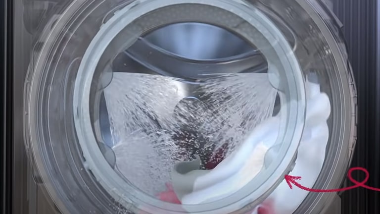 Neuveriteľne rýchlo a dôkladne vypraté – TurboWash™ 360˚