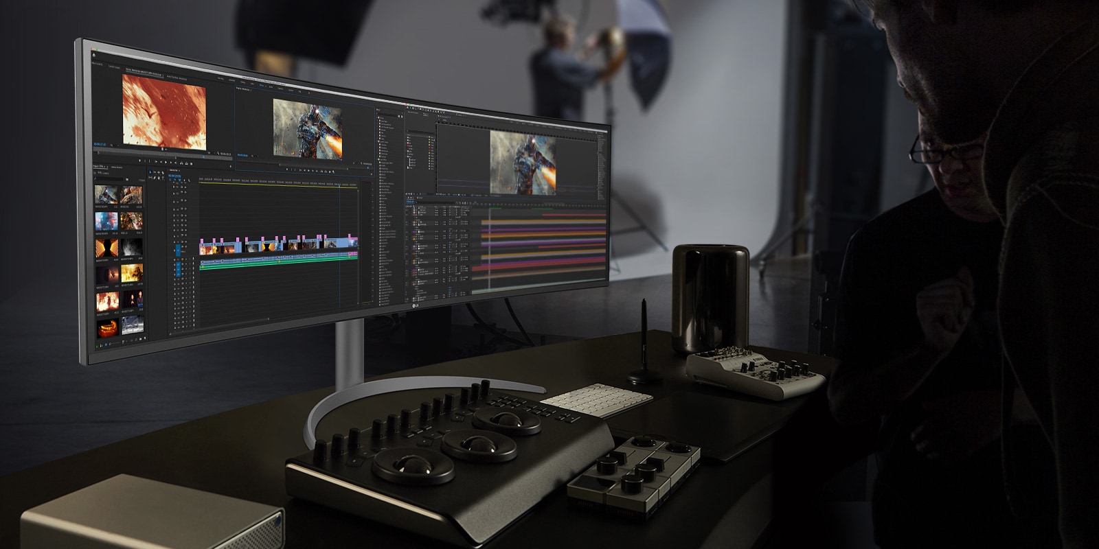 Het toont de 49WQ95C die videobewerkingstools toont met de hele tijdlijn.