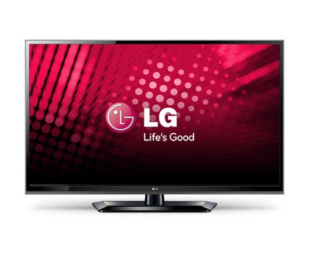 LG 32” LED CINEMA 3D TV, Full HD, MCI 200, DLNA, satelitný tuner DVB-S2, Dual Play, súčasťou balenia sú 4 ks 3D okuliarov., 32LM611S