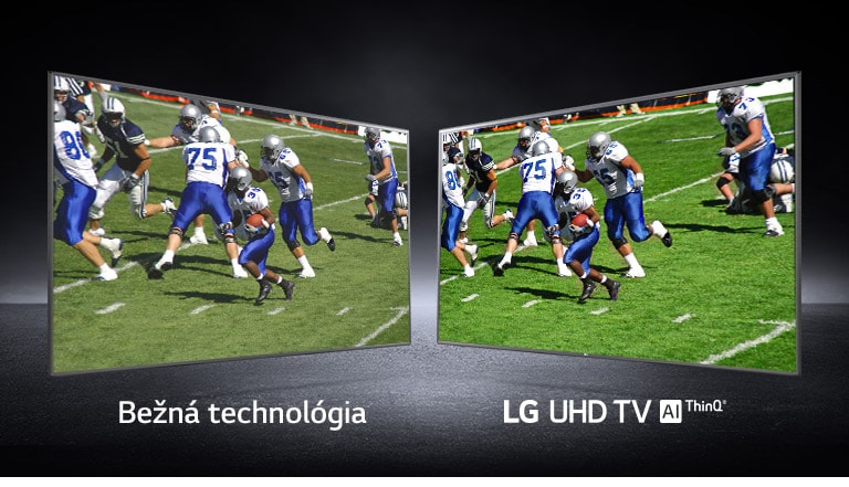 Záber na hráčov amerického futbalu na ihrisku na dvoch obrazovkách. Jeden záber je zobrazený na bežnej obrazovke a druhý na obrazovke televízora LG UHD TV.