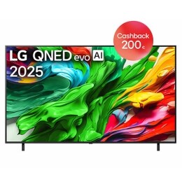 Pohľad spredu na LG QNED evo QNED92 TV, logo LG QNED evo AI v hornom rohu. Na televízore LG QNED evo QNED92 TV sa zobrazujú farebné textúry pripomínajúce maľbu, ktoré sa spájajú.2
