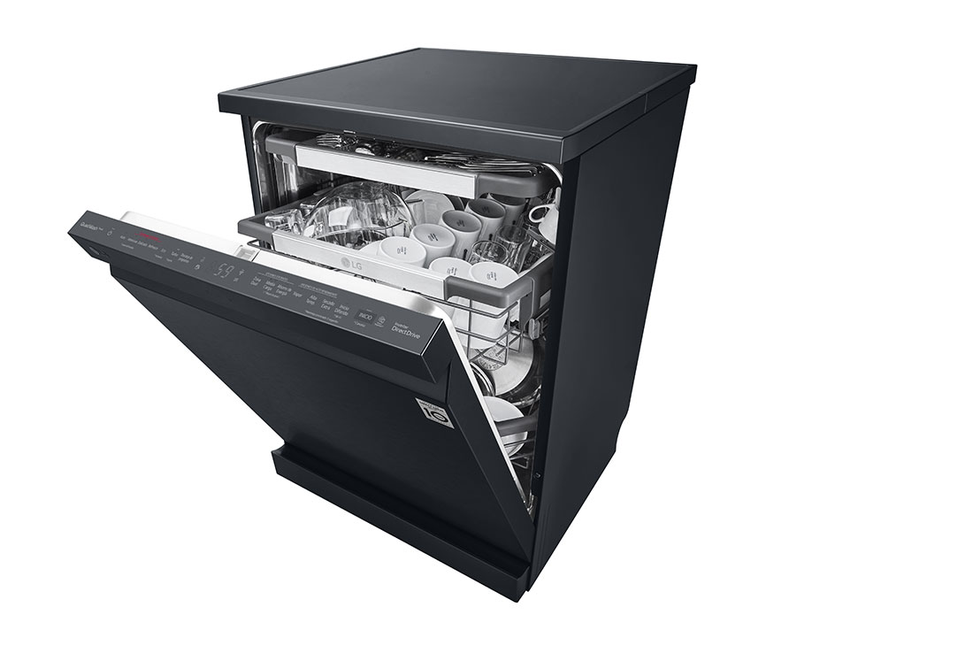 LG Lave-vaisselle LG QuadWash™ Steam, Noir pour 14 personnes, Left side view open door with plates, DFC335HM, thumbnail 6