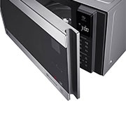 LG Micro-ondes, technologie LG Neo Chef, capacité de 42 litres, onduleur intelligent, EasyClean, top perspective view, MS4295CIS, thumbnail 4