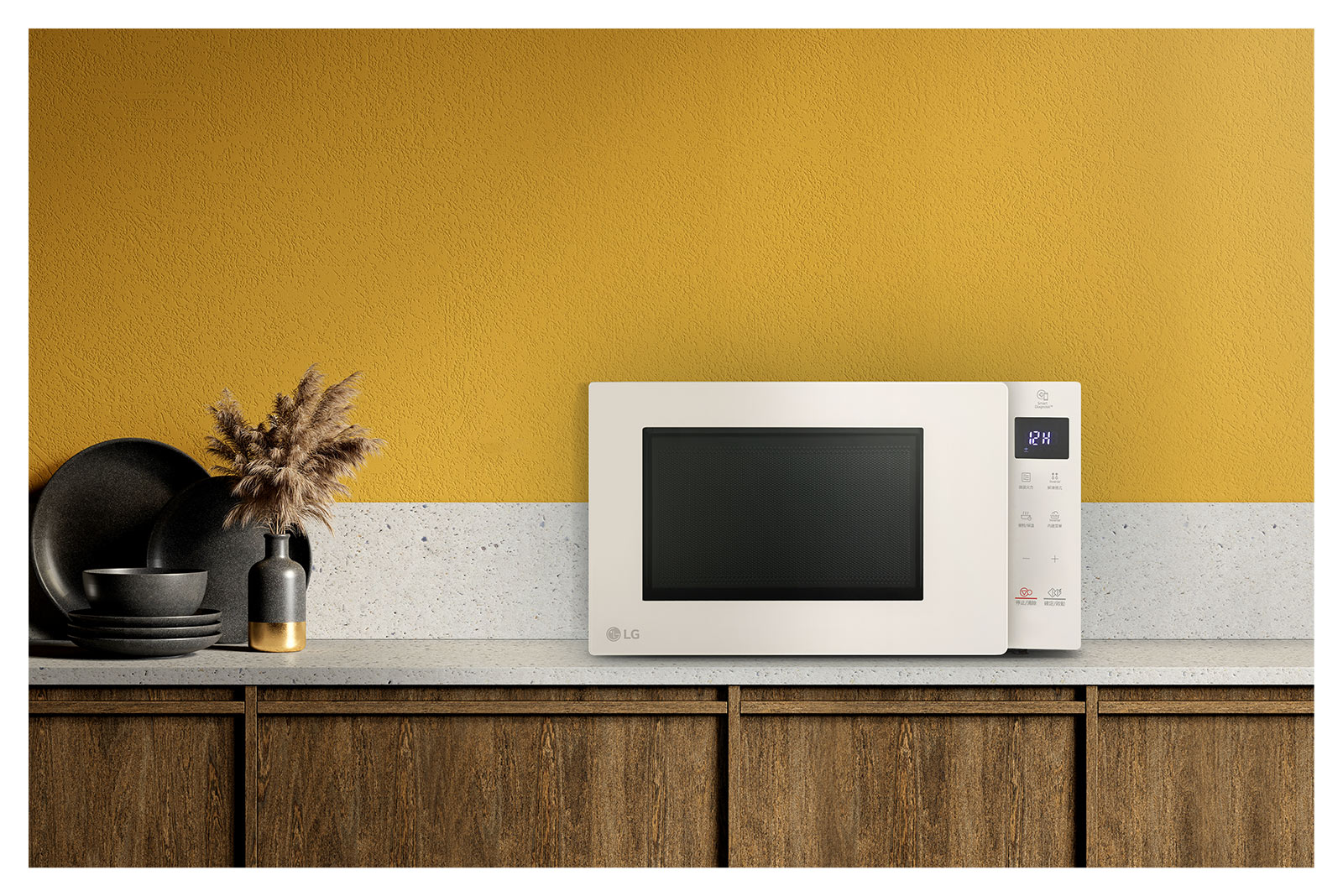 該產品為 LG Objet Collection NeoChef 水晶米色。米色產品在各種概念和顏色上與廚房背景非常相襯。