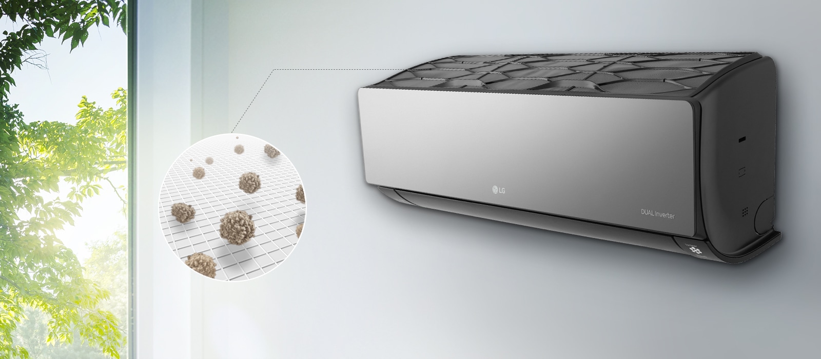 Вигляд збоку на кондиціонер LG, розміщений на стіні. Лінія від фільтра попереднього очищення, розміщеного зверху, веде до збільшеного кола, що показує пил, який вловив цей фільтр.