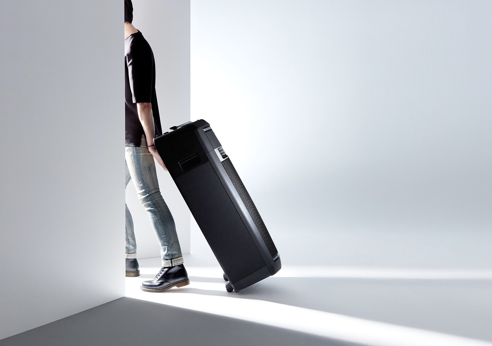 CAV-Onebody-OL100-11-Grab-and-Go-Desktop