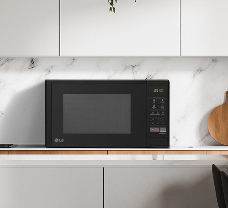 Готуйте та розігрівайте їжу у мікрохвильовій печі LG!