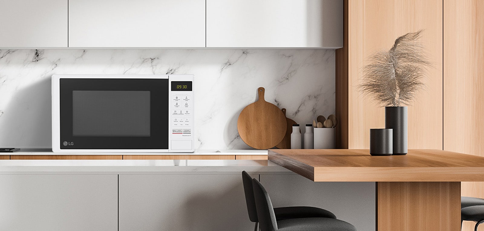 Готуйте та розігрівайте їжу у мікрохвильовій печі LG!