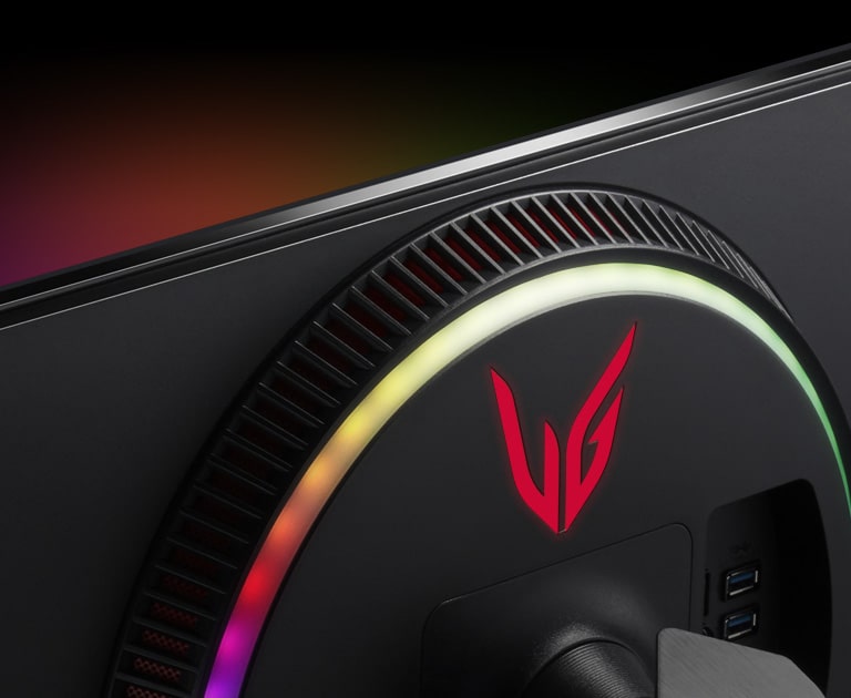 зображення задньої панелі зверху зі Сферичним підсвічуванням 2.0 і новою емблемою