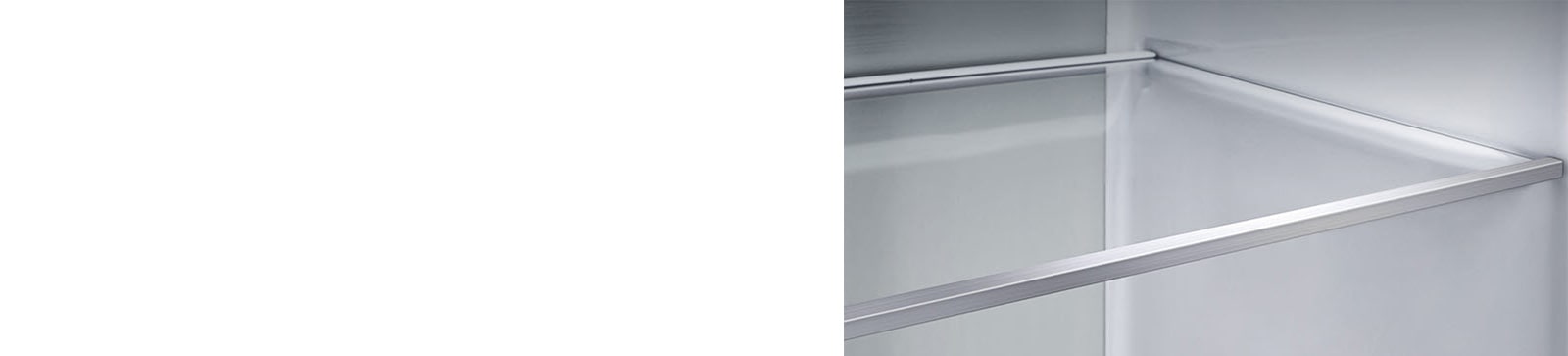 Показано детально внутрішнє оздоблення холодильника, а саме 1 полицю з металевим декоруванням по периметру.