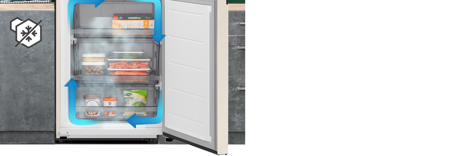 Зображено холодильник з нижньої морозильною камерою LG з фруктами на верхній полиці, пляшки вина посередині та ще більше фруктів на нижній полиці.