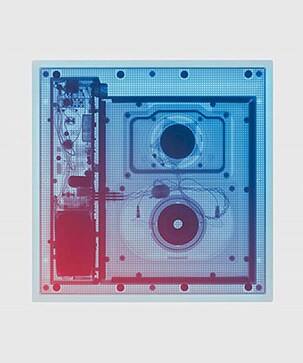 D04-02-D_AV-TONEFree-FN4-04-MERIDIAN-History-02-02-Desktop1