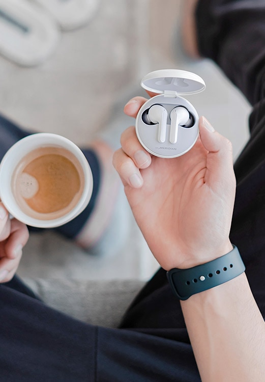 AV-TONEFree-FN4-27-Gallery-Module-02-01-Desktop