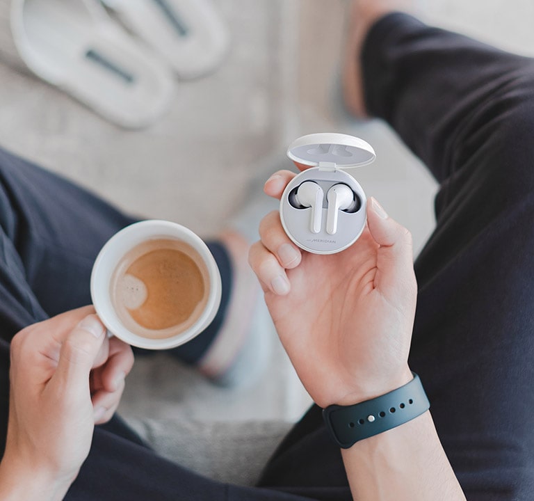 AV-TONEFree-FN4-27-Gallery-Module-02-01-Mobile