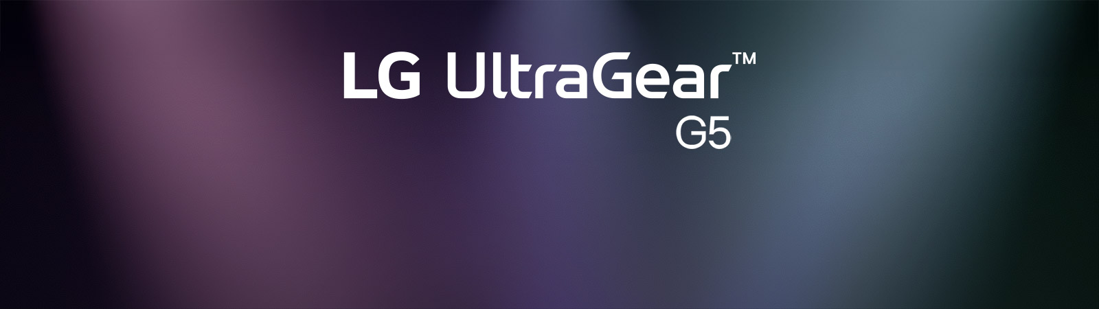 Логотип UltraGear™ G5 у футуристичній кімнаті з неоновим освітленням.