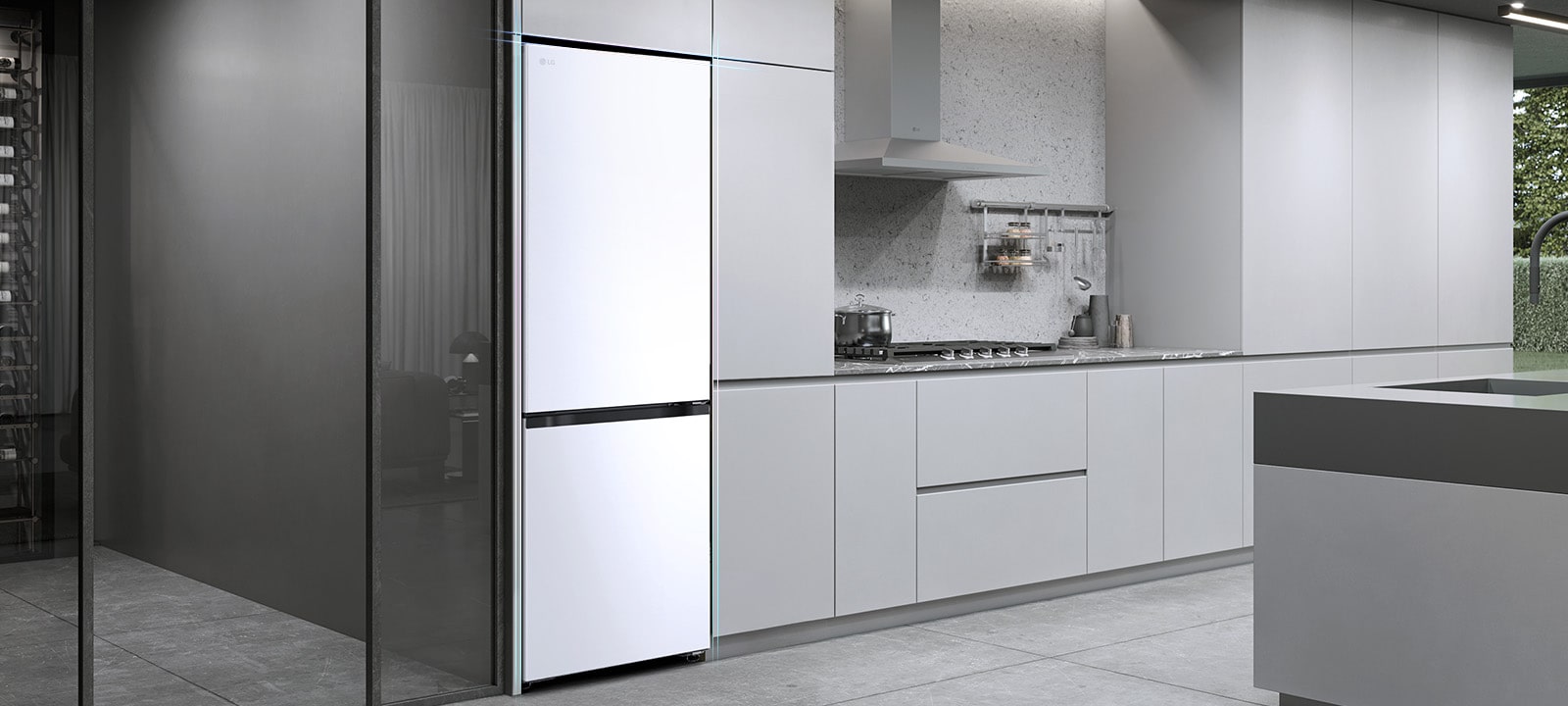 Холодильник із нижньою морозильною камерою LG (GC-B459EMYM), вбудований у сіру кухонну шафу.
