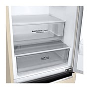 LG 384 л | Холодильник з нижньою морозильною камерою | DoorCooling+ | Інверторний компресор | Total No Frost , Висувний ящик з технологією Moist Balance Crisper, (без продуктів), GC-B509MEWM, thumbnail 9