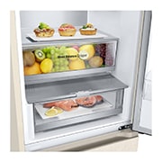LG 344 л | Холодильник з нижньою морозильною камерою | DoorCooling+ | Інверторний компресор | Total No Frost, Вид зліва на висувні ящики, зони свіжості, GC-B459FEPW, thumbnail 9