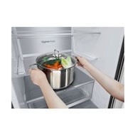 LG 387 л | Холодильник з нижньою морозильною камерою | DoorCooling+ | Інверторний компресор | Total No Frost, FoldingShelf view, GC-B509FTZW, thumbnail 9