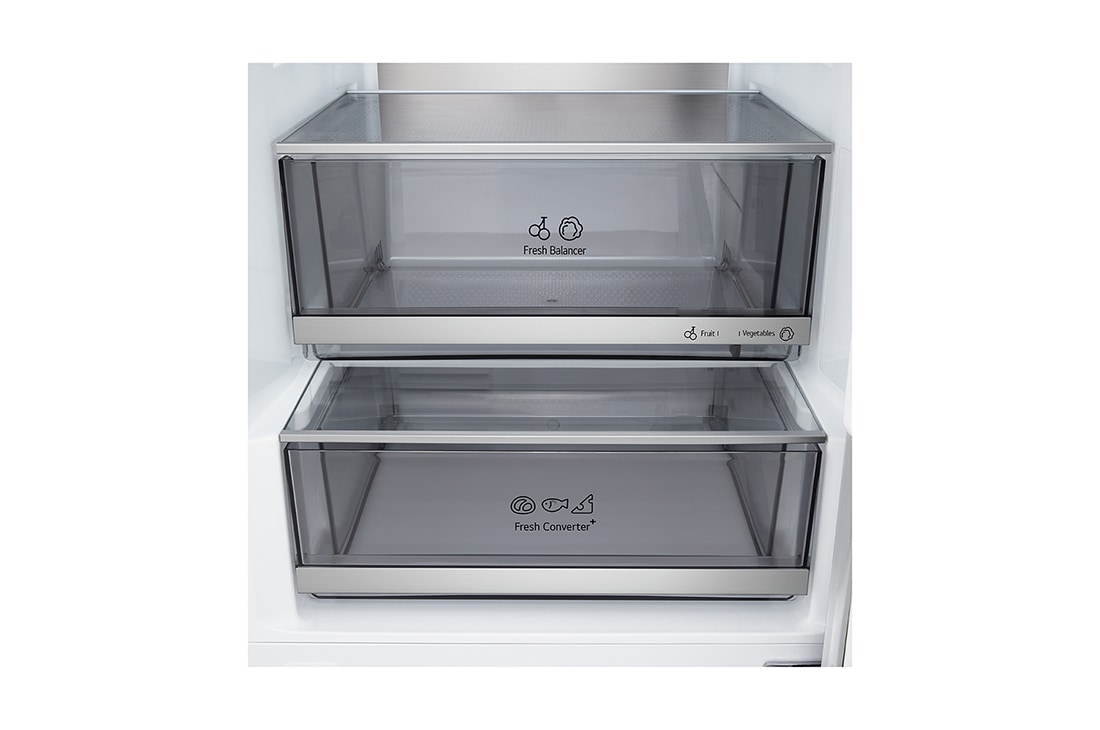 LG 375 л | Холодильник з нижньою морозильною камерою | DoorCooling+ | FRESHBalancer™ | LG ThinQ, Вид спереду, двері холодильника відкриті (з їжею), GC-B509EMKM, thumbnail 7