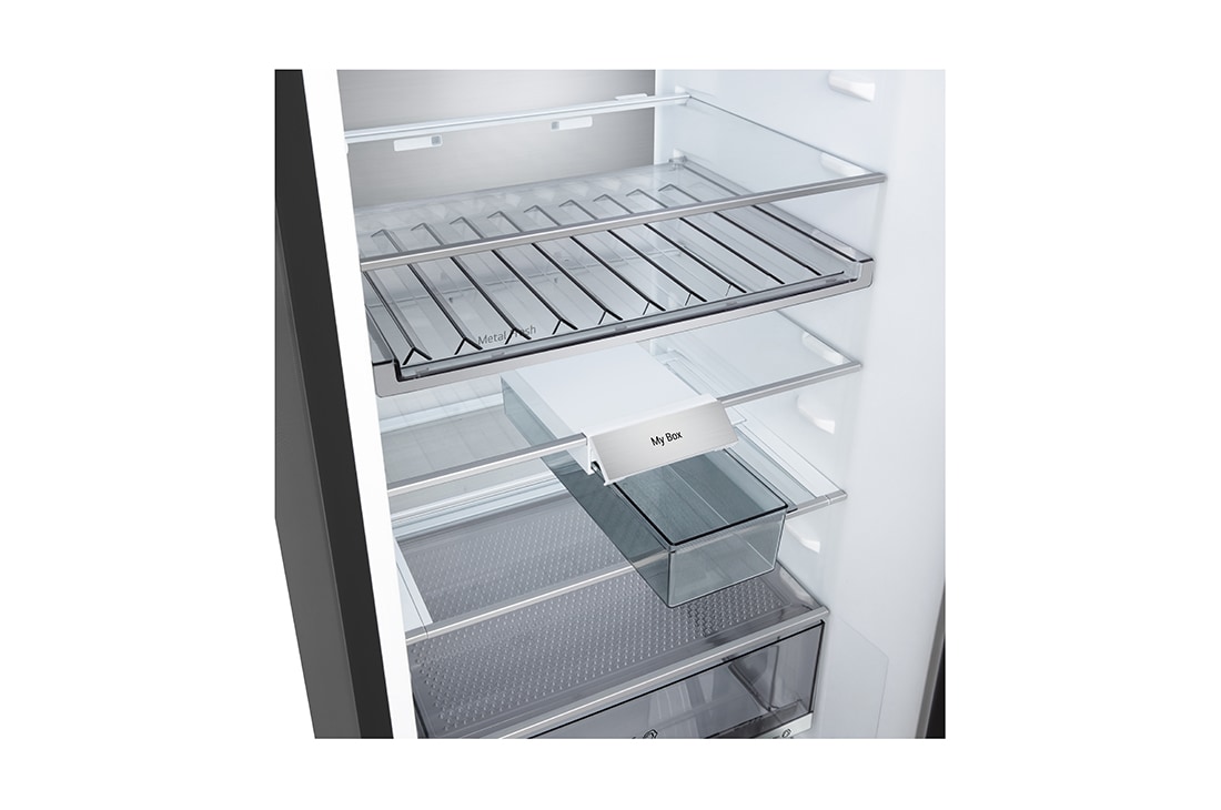 LG 375 л | Холодильник з нижньою морозильною камерою | DoorCooling+ | FRESHBalancer™ | LG ThinQ, Вид зліва на висувні ящики, зони свіжості, GC-B509ETKM, thumbnail 9