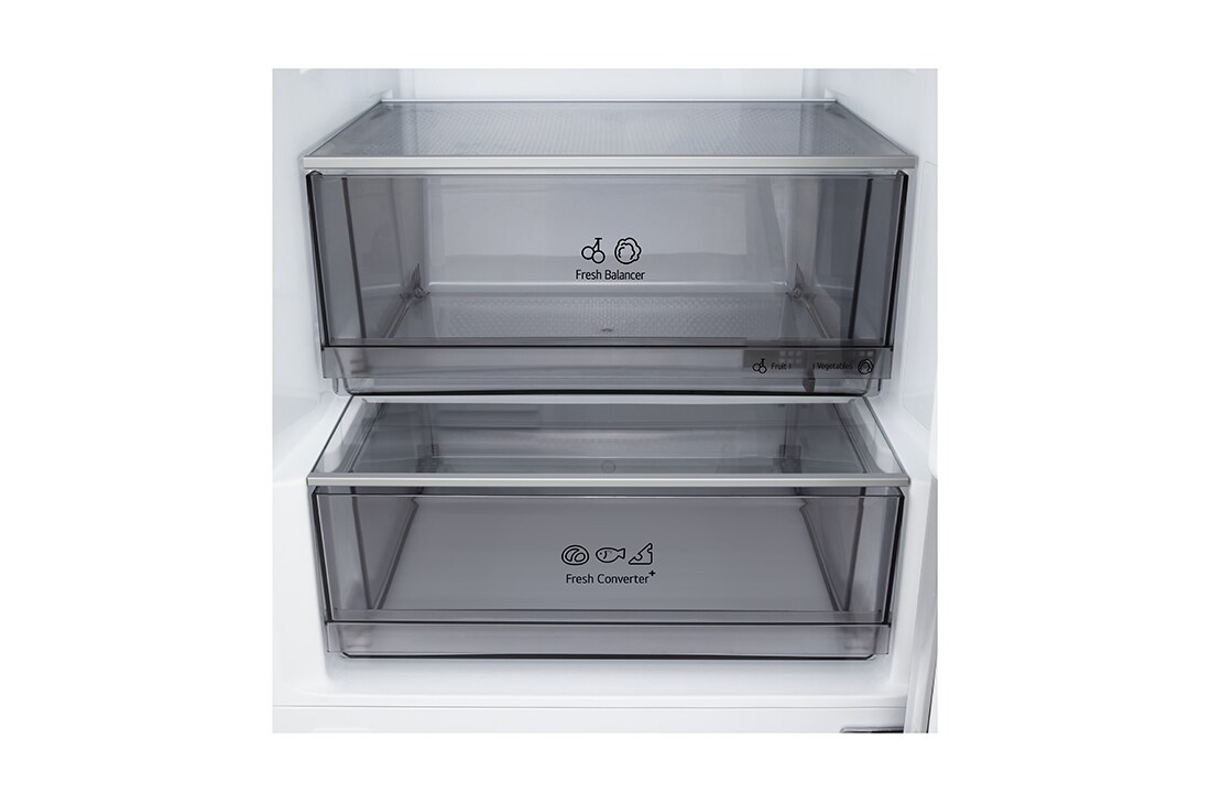 LG 375 л | Холодильник з нижньою морозильною камерою | DoorCooling+ | FRESHBalancer™ | LG ThinQ, Вид спереду, двері холодильника відкриті (з їжею), GC-B509EEKM, thumbnail 7